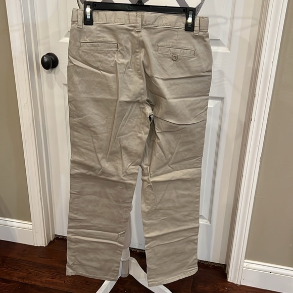 Izod boy flat front adjustable waist, size 18 - Picture 2 of 3